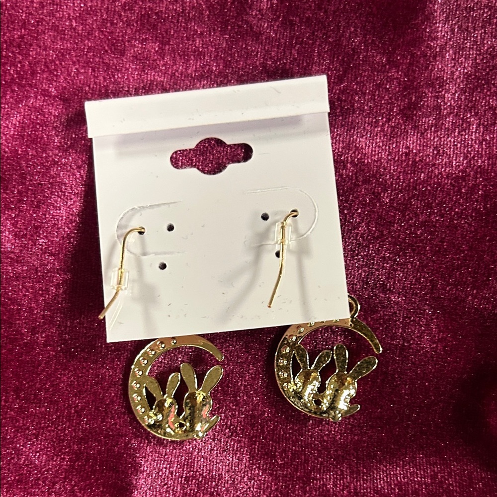 NWOT Gold Bunny Moon Earrings - Picture 2 of 2